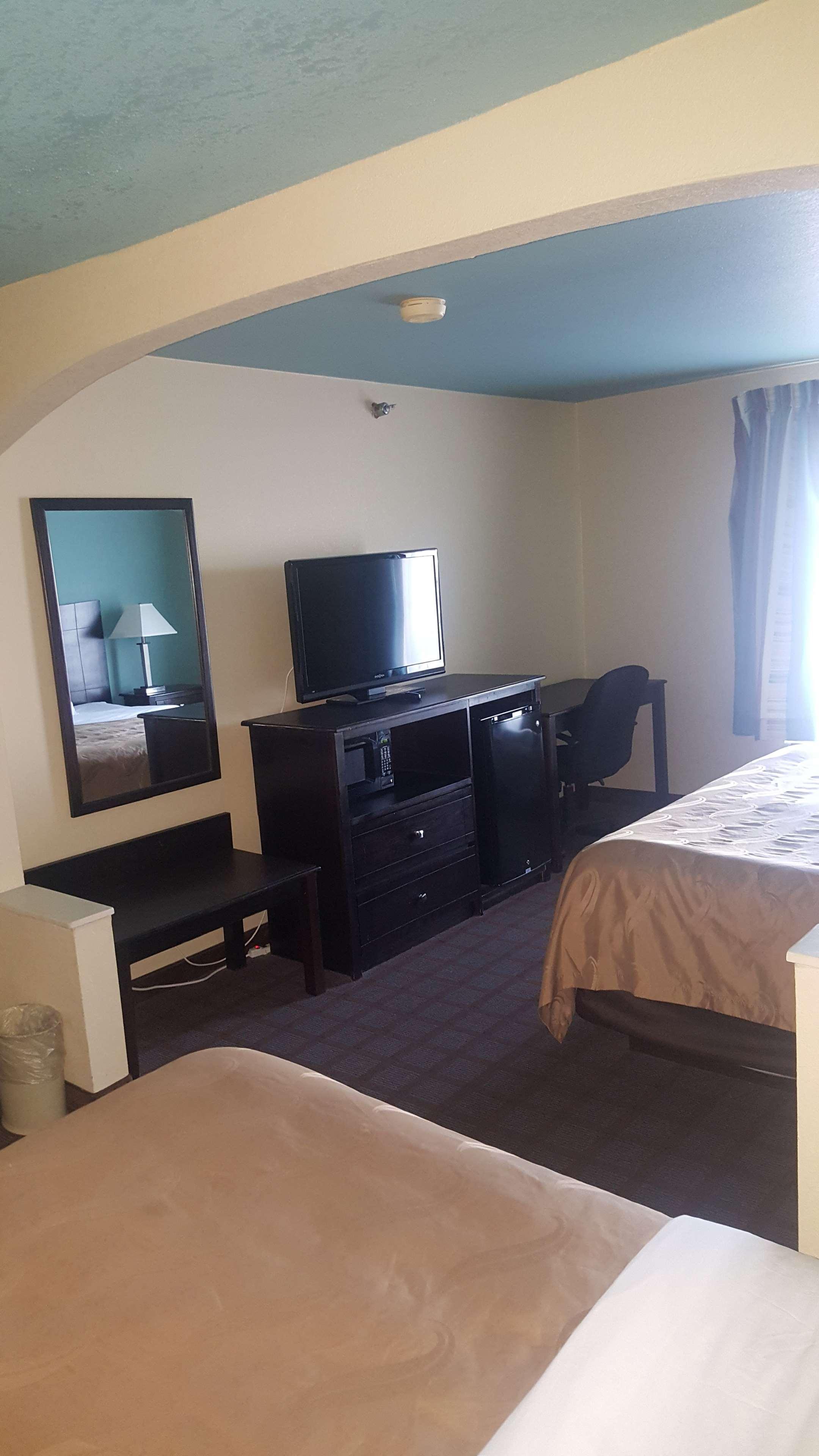 Surestay Plus Hotel By Best Western Blue Springs Eksteriør bilde