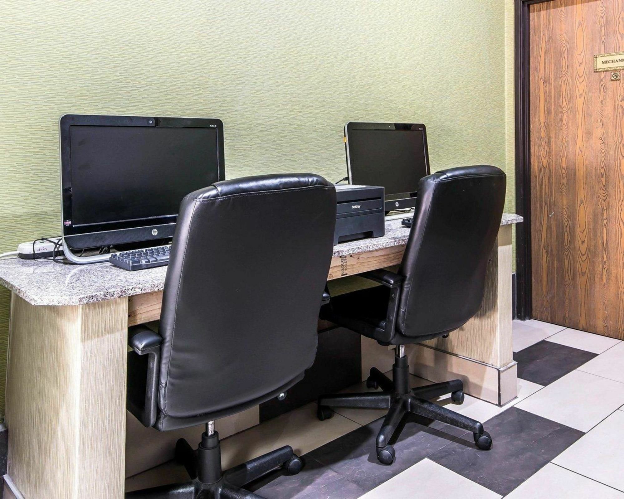 Surestay Plus Hotel By Best Western Blue Springs Eksteriør bilde